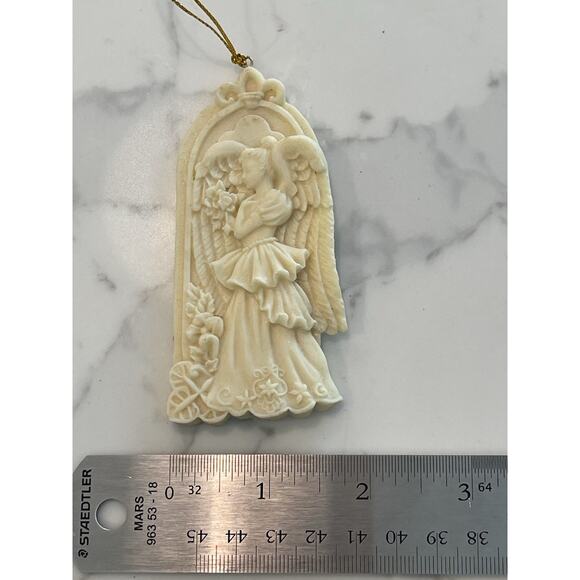 Vintage Now Forever Christmas Traditions The Angel Ornament in Box 1995 - Picture 3 of 4